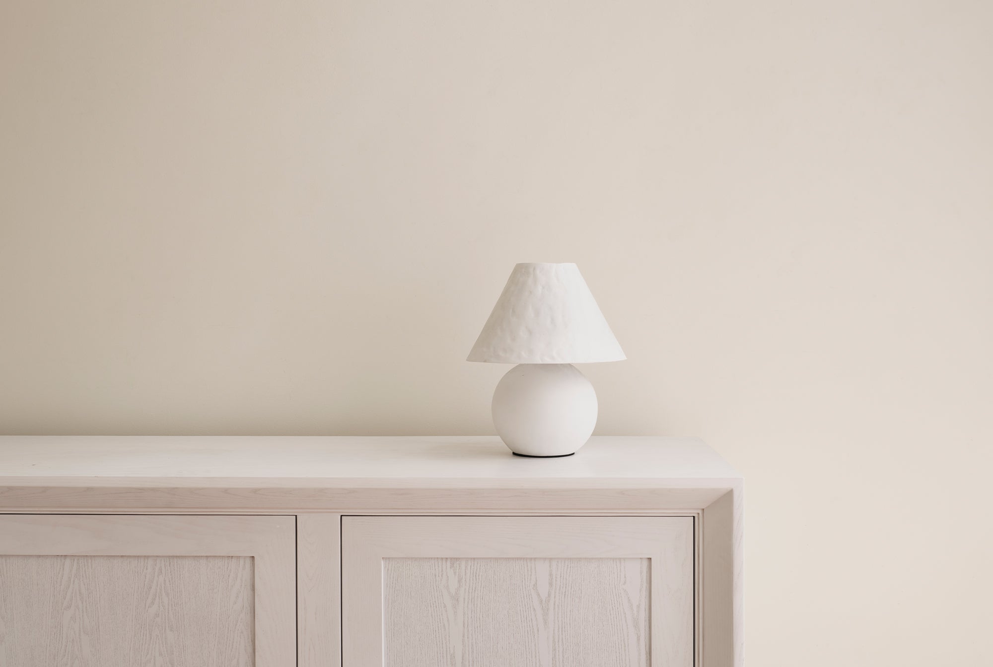 Resin Pelleni Lamp
