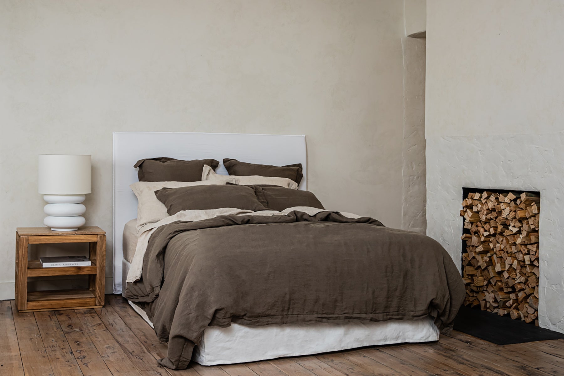 Axol Side Table With Shelf