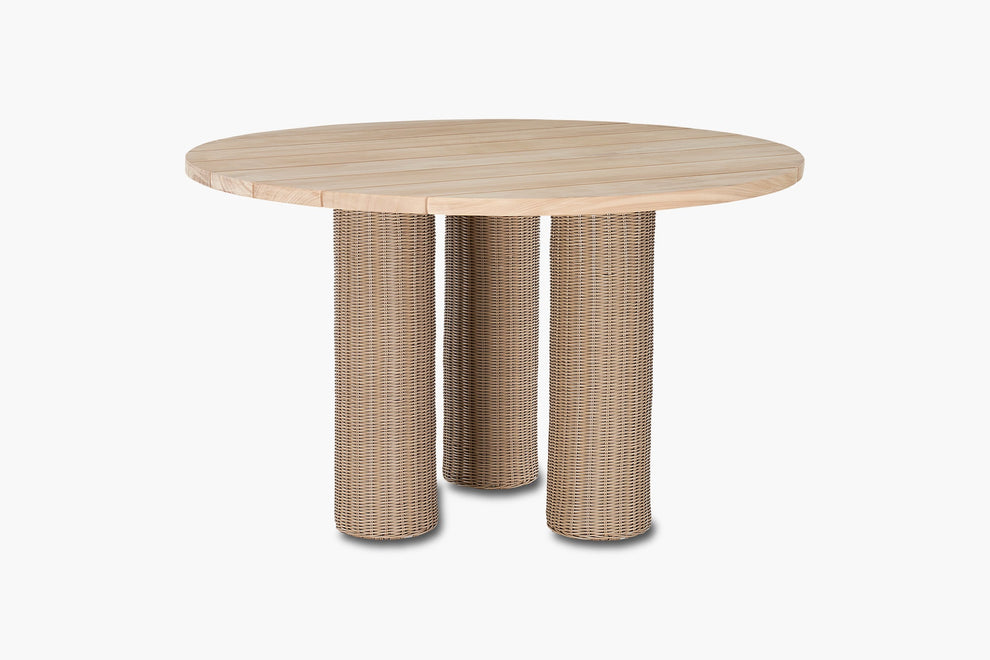 Outdoor Banga Round Dining Table