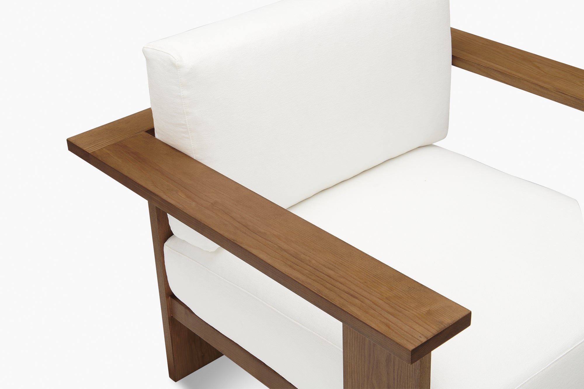 Benn Armchair (Assembly: mandatory)
