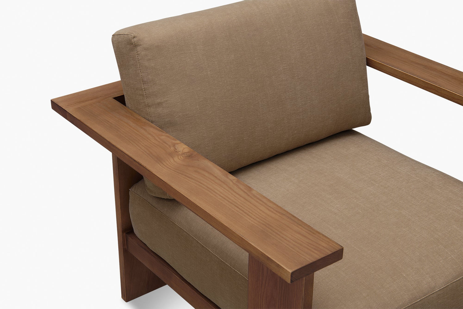 Benn Armchair (Assembly: mandatory)