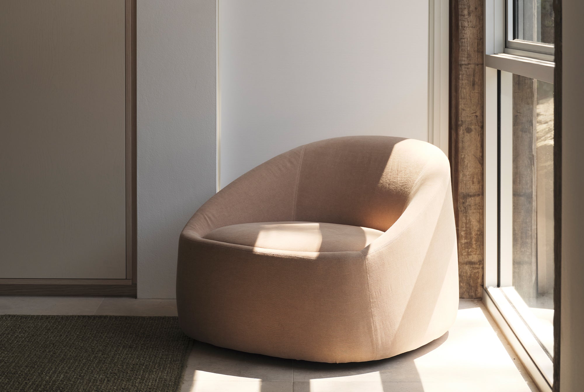 Gallo Swivel Occasional Chair